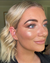 Load image into Gallery viewer, Juvi Velvet Lip Gloss - Beige