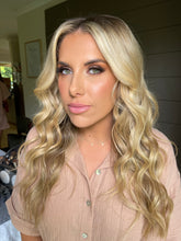 Load image into Gallery viewer, Velvet Lip Gloss - Rose